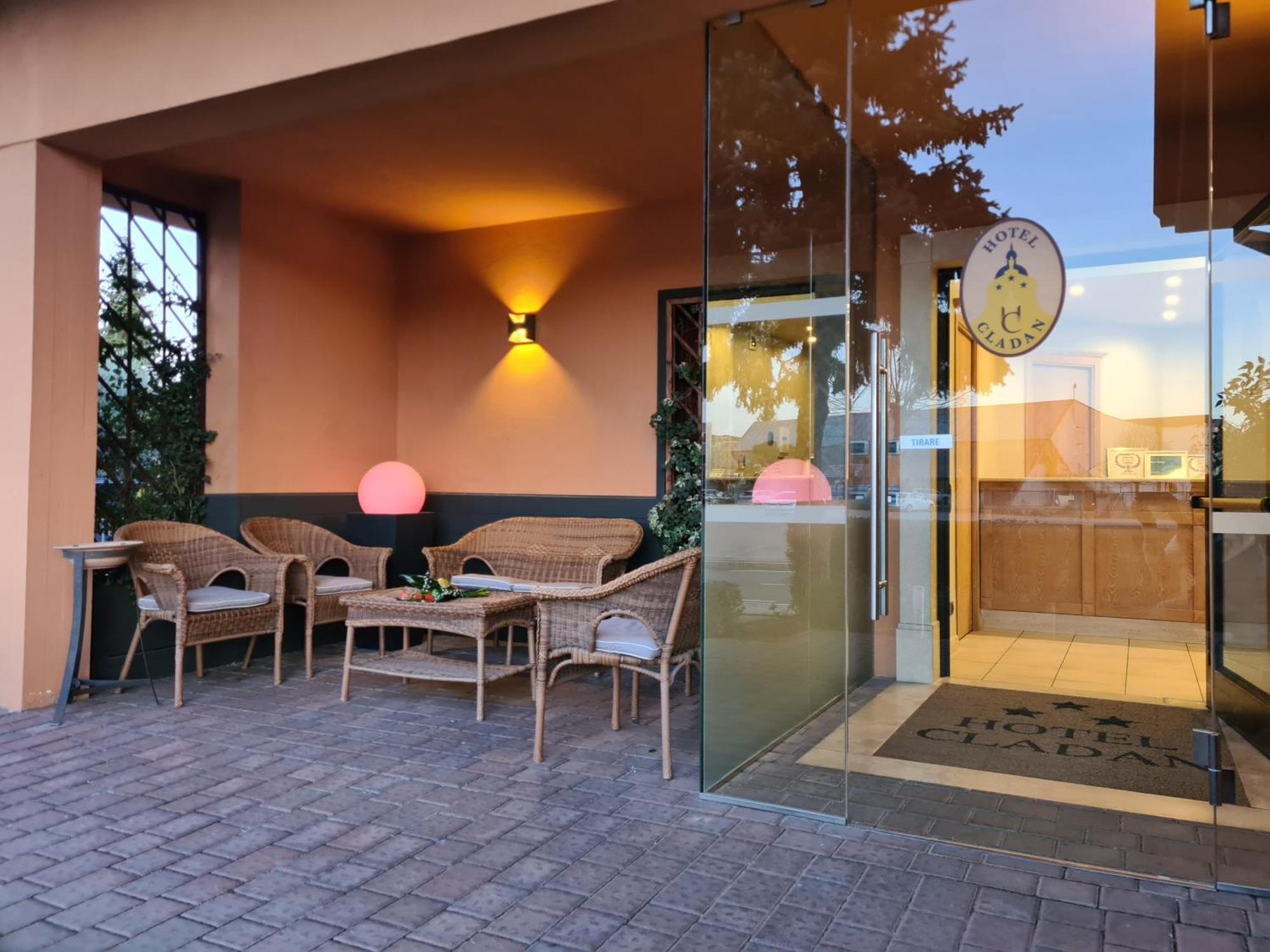 Hotel Cladan Асизи Екстериор снимка