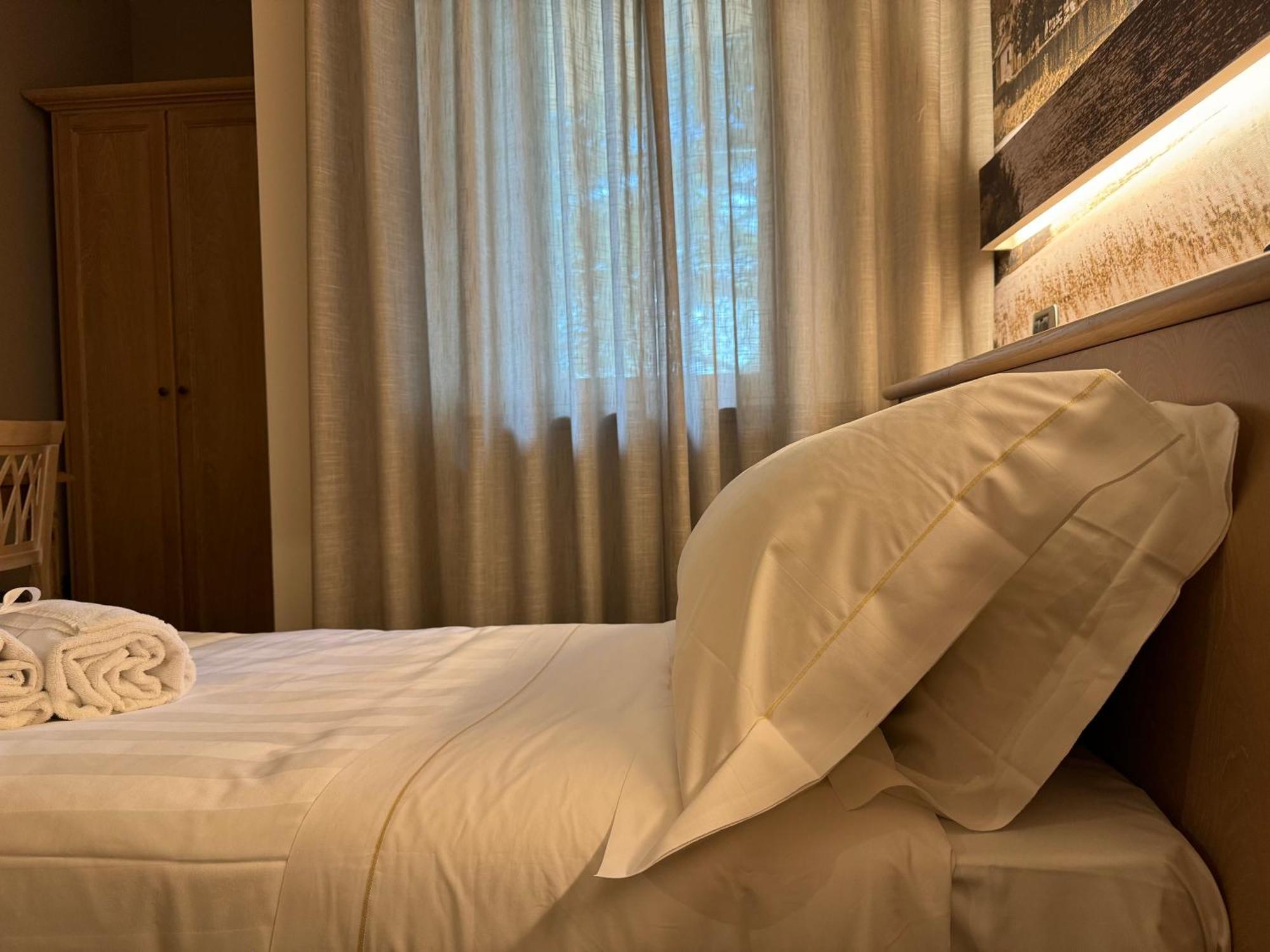 Hotel Cladan Асизи Екстериор снимка
