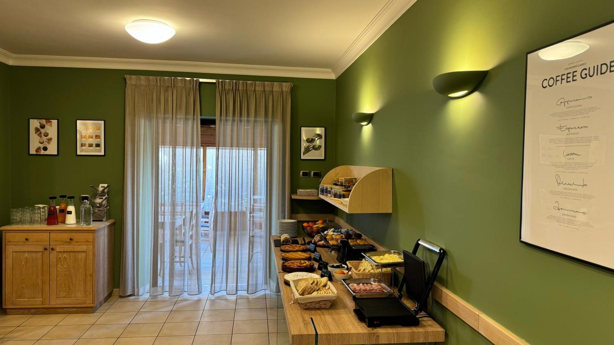 Hotel Cladan Асизи Екстериор снимка