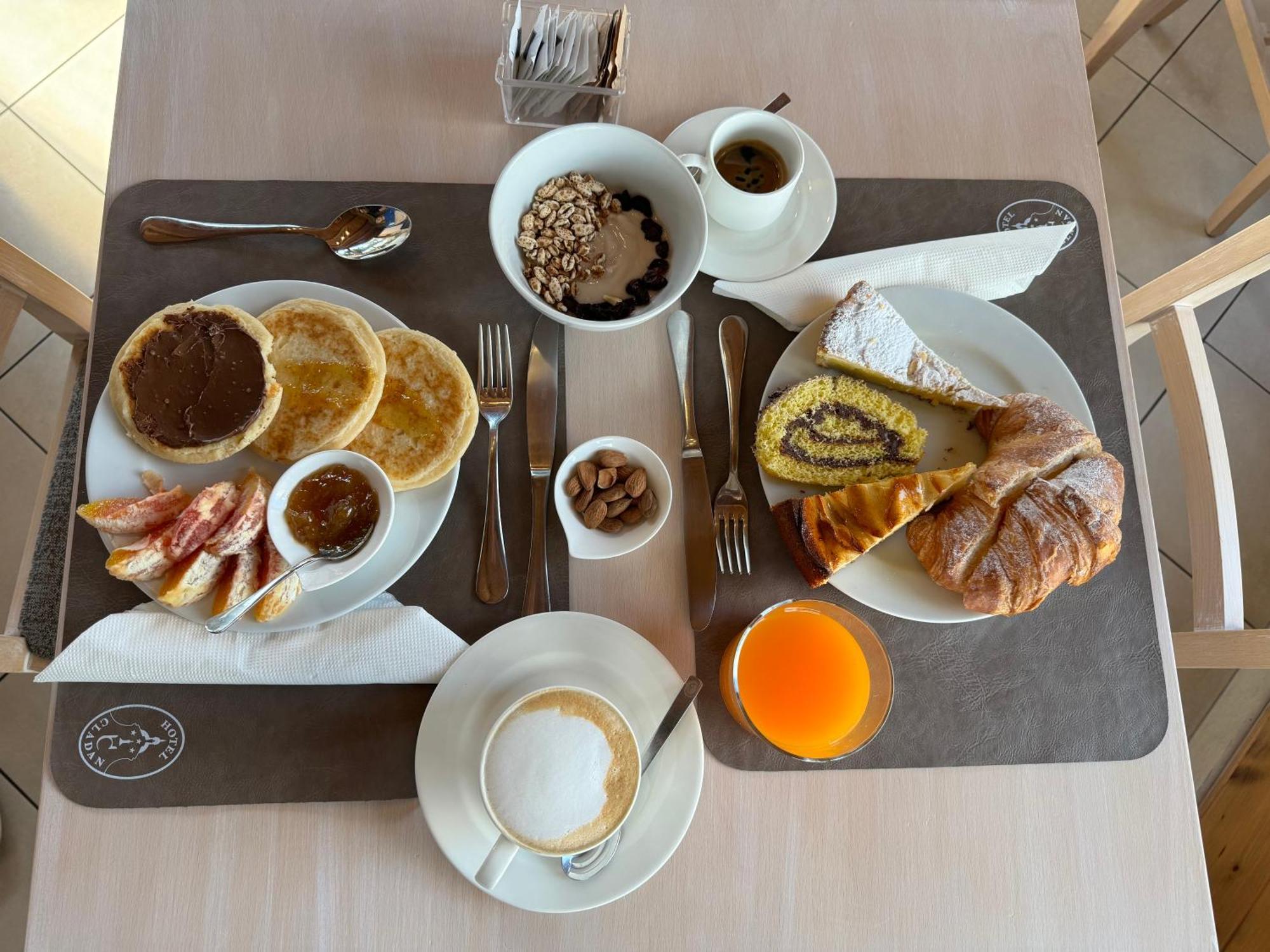 Hotel Cladan Асизи Екстериор снимка