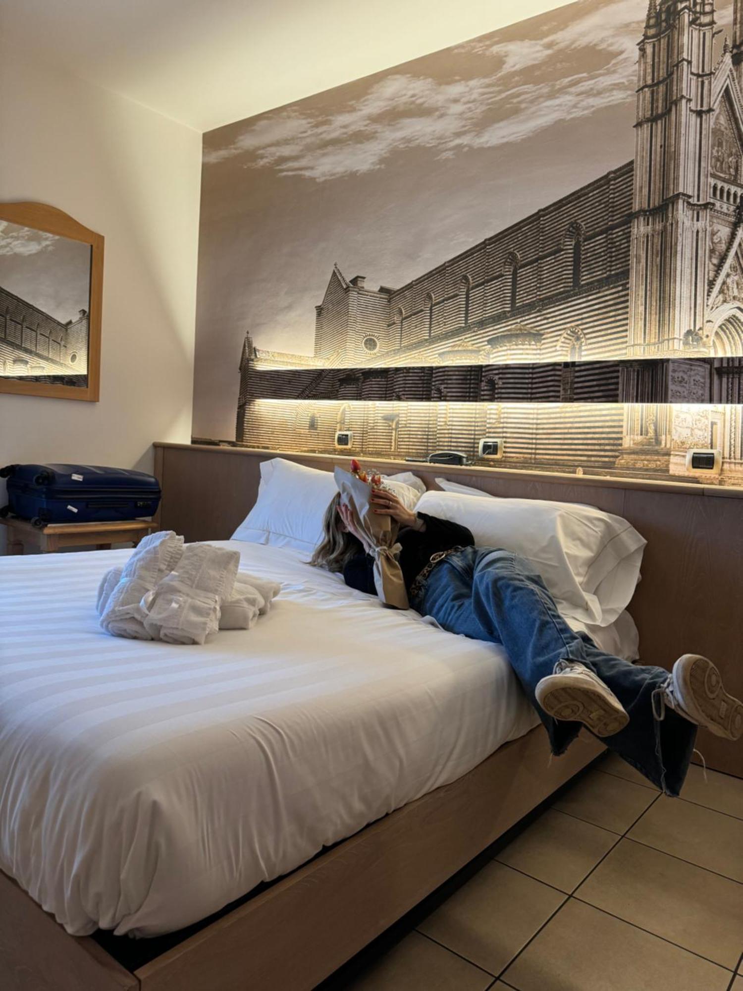 Hotel Cladan Асизи Екстериор снимка