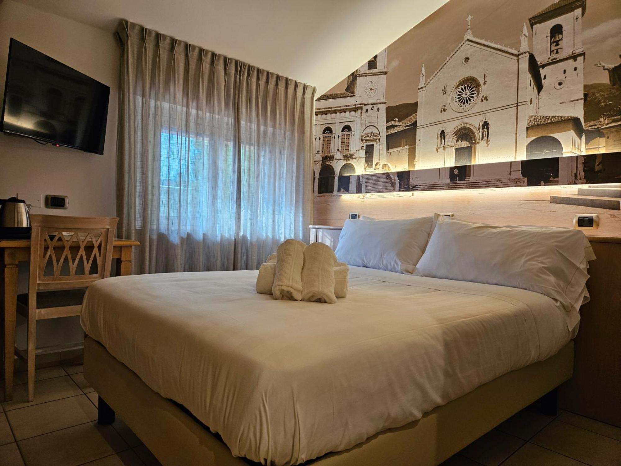 Hotel Cladan Асизи Екстериор снимка