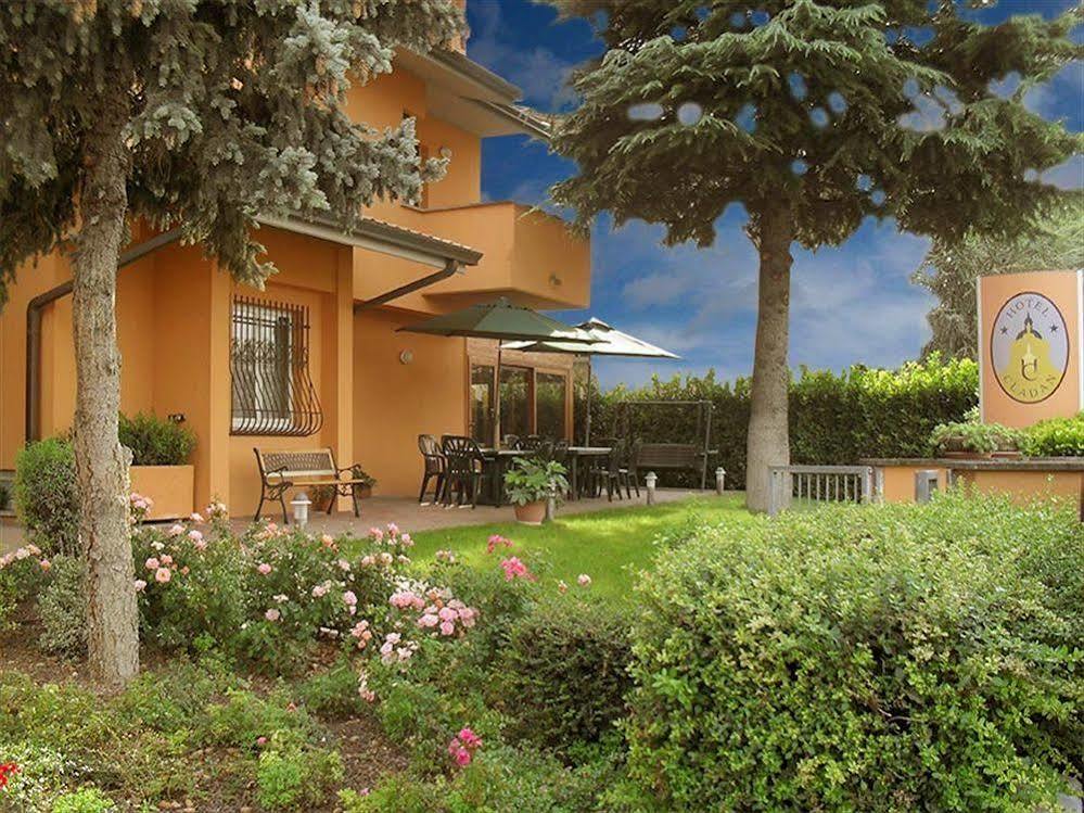 Hotel Cladan Асизи Екстериор снимка